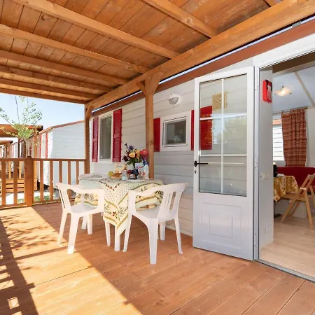 Inviting In Fermo Directly On The Sea